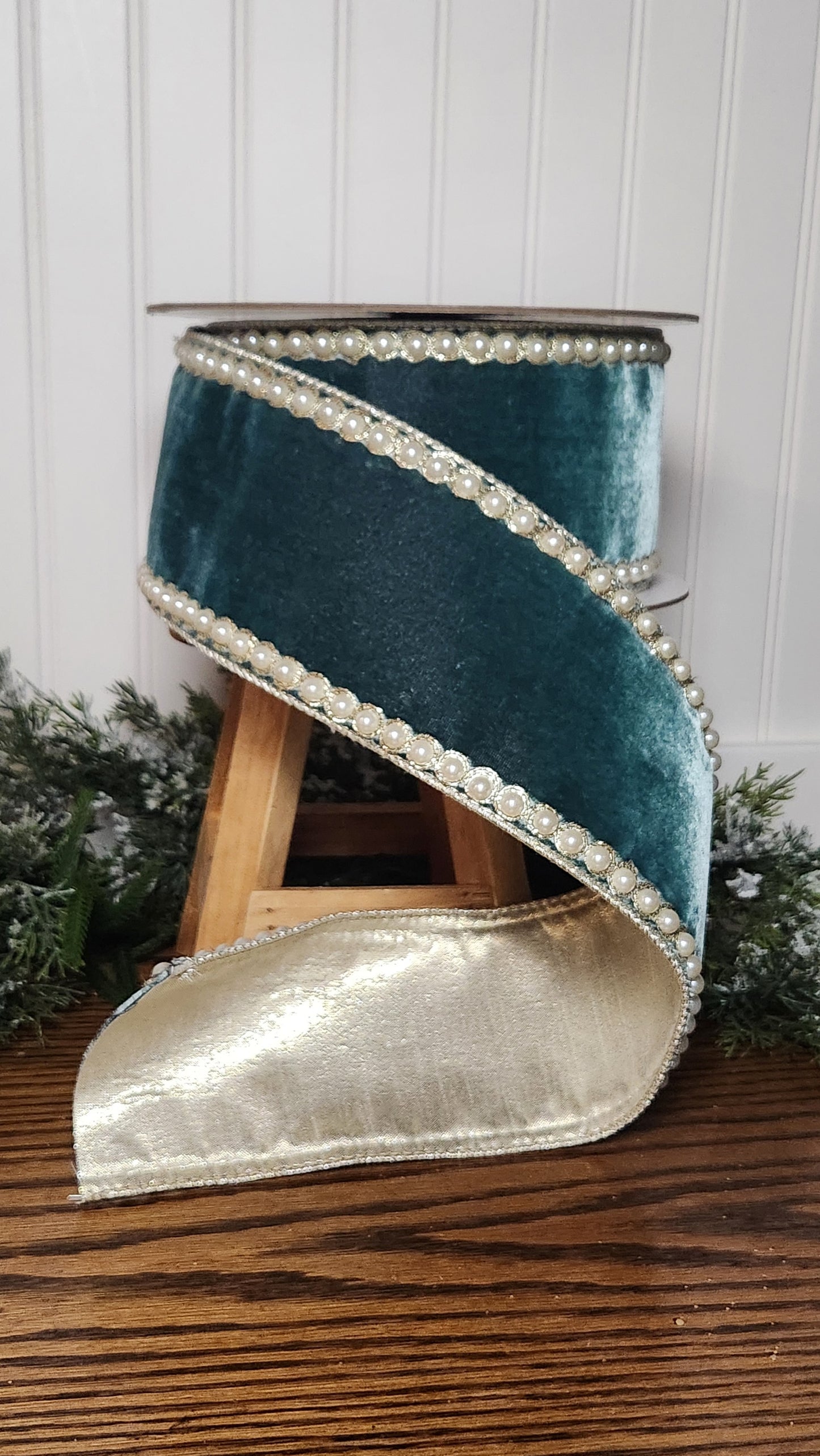 4" X 5 YD PEARL BORDERS Celadon- Farrisilk
