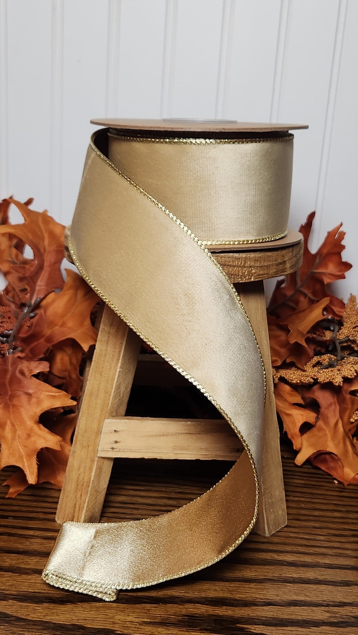 2 1/2" X 10 YD Reversible Classic Velvet Wired Ribbon | Tan/Gold