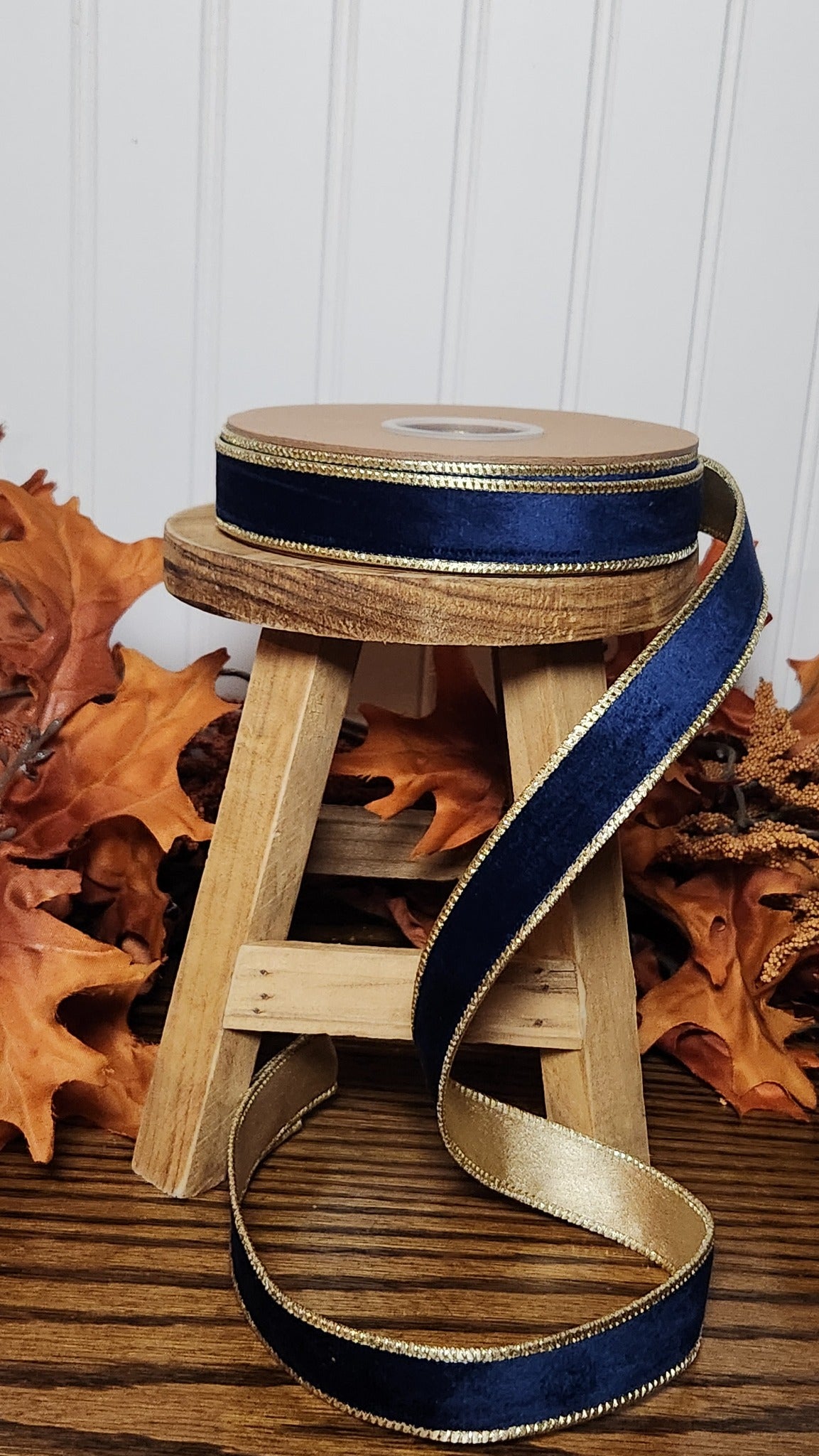 1" X  10 YD Reversible Classic Velvet Wired Ribbon | Navy/Gold